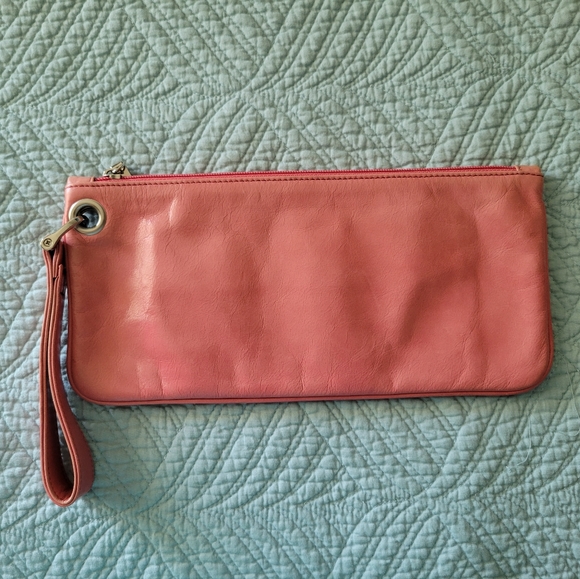 Hobo wristlet/clutch - Picture 3 of 9